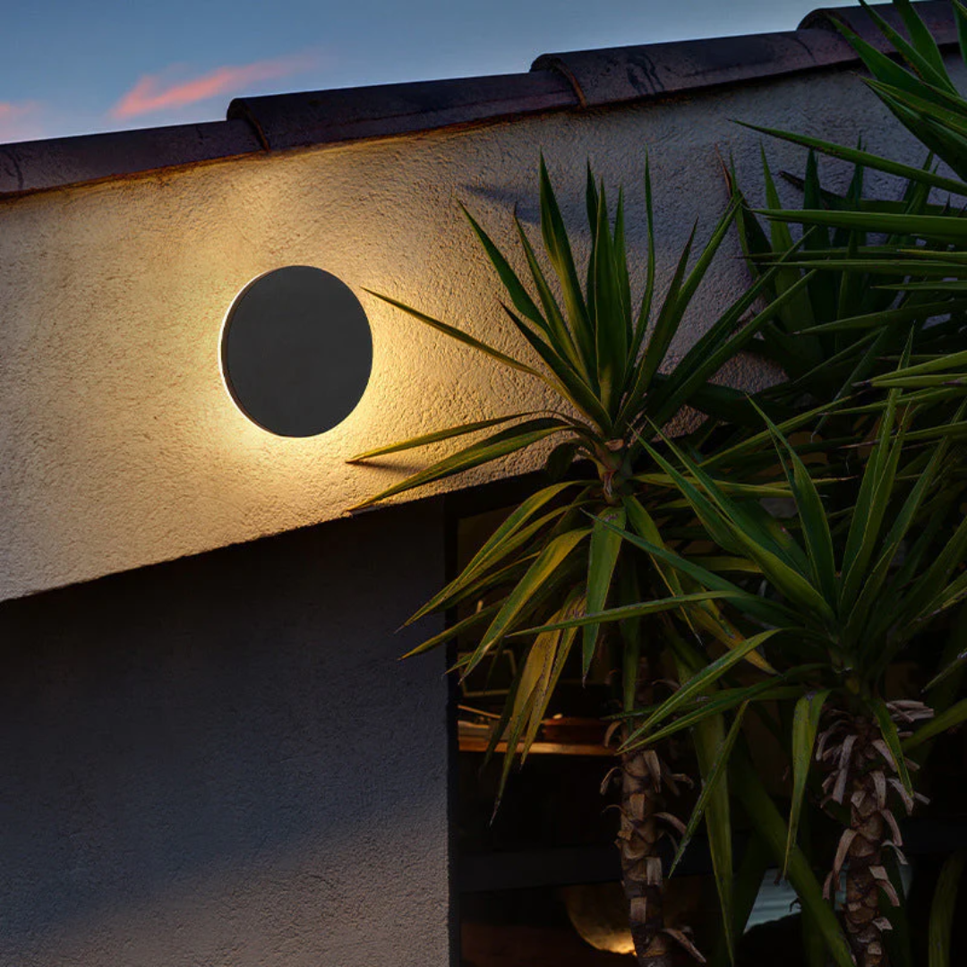 LUMINO – Sleek Modern Outdoor Wall Lamp