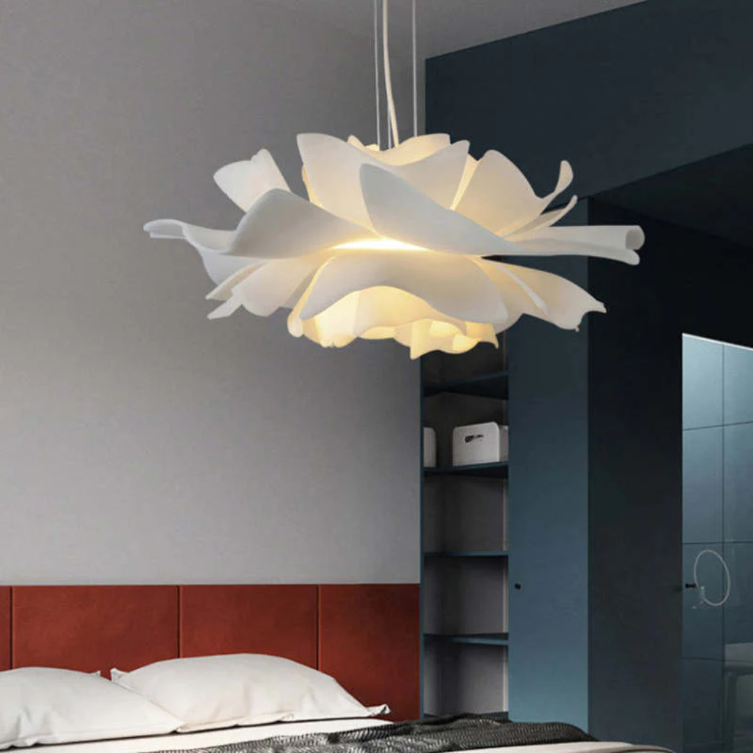 LUMINAIRE BLOOM – Elegant Flower-Shaped Pendant Lamp