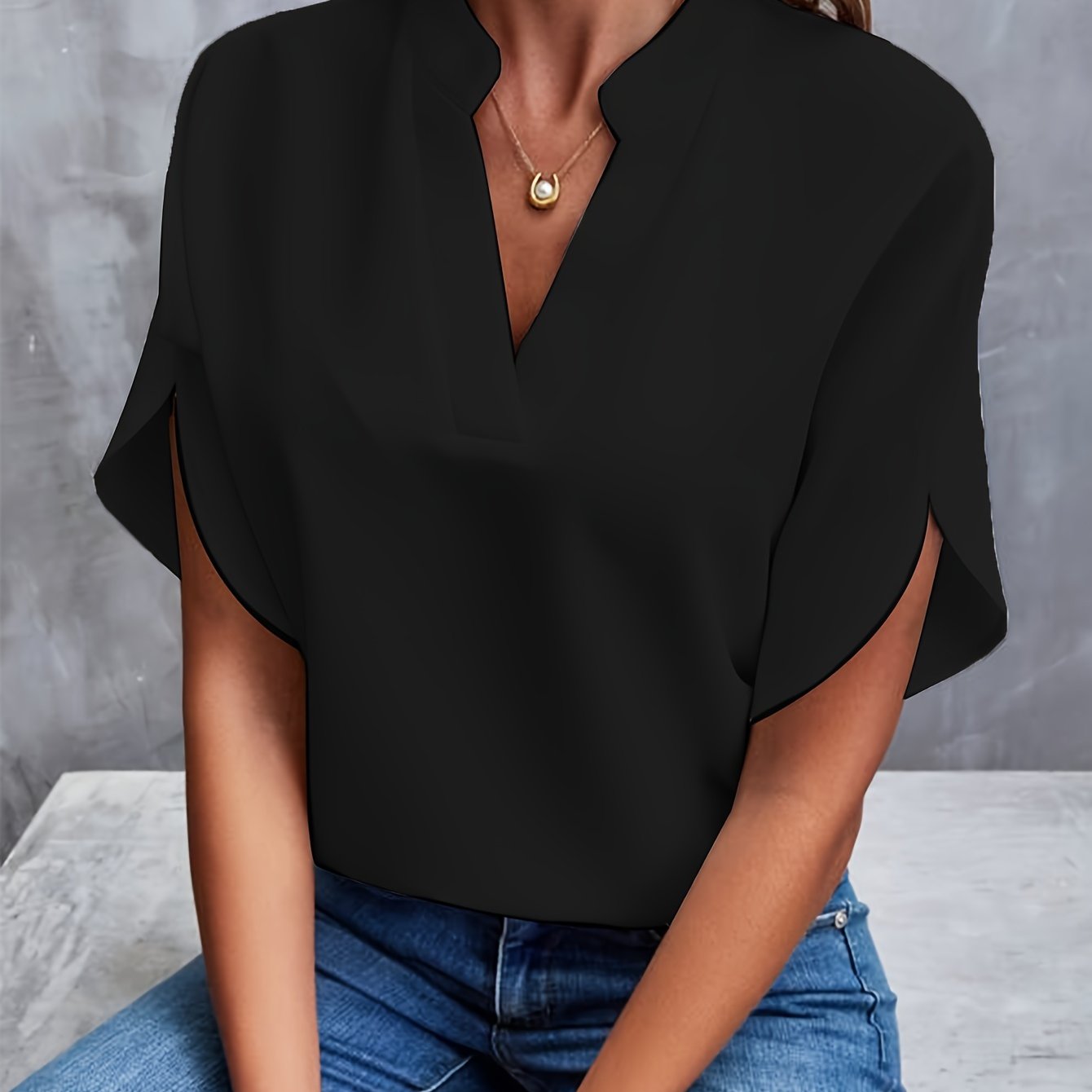 Elegant Lightweight Women's Spring Blouse