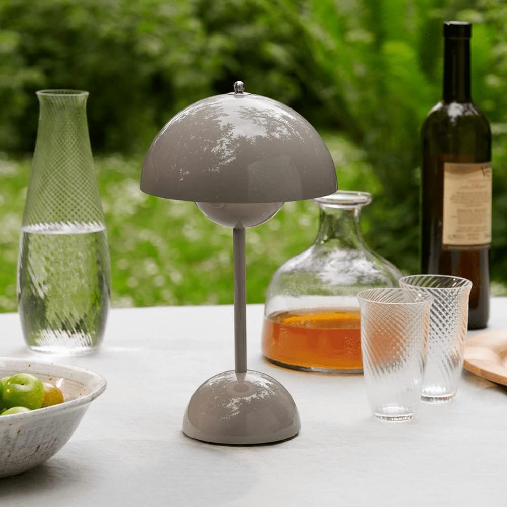 LUNARIA – Chic Wireless LED Table Lamp