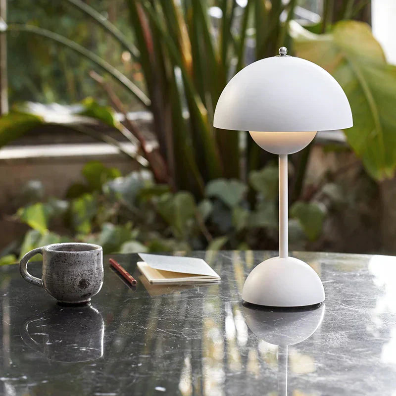 LUNARIA – Chic Wireless LED Table Lamp