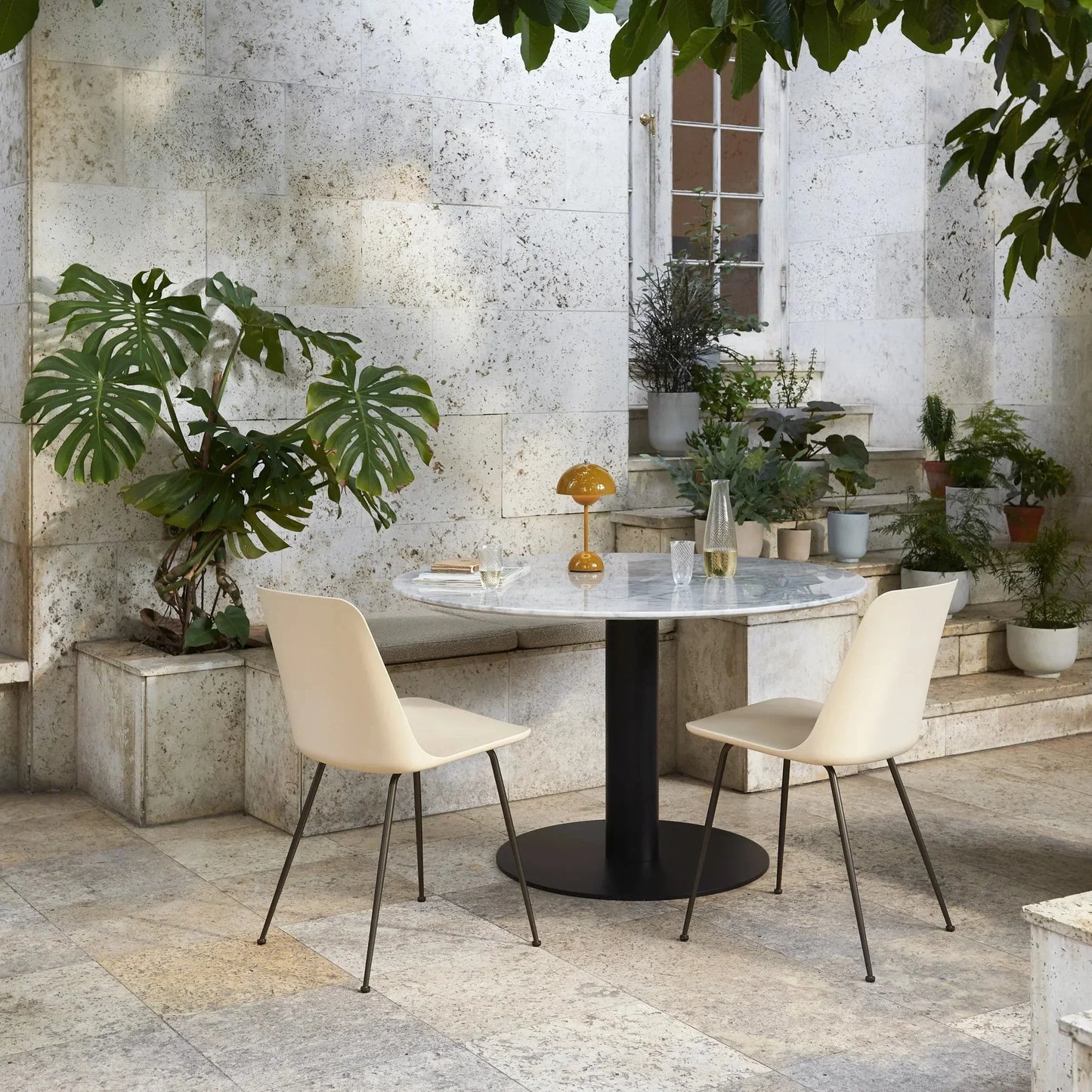 LUNARIA – Chic Wireless LED Table Lamp