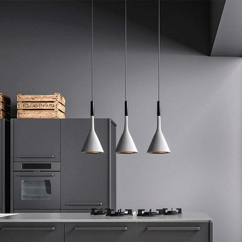 LUMINAIRE TRIANGLE – Modern Pendant Light Fixture