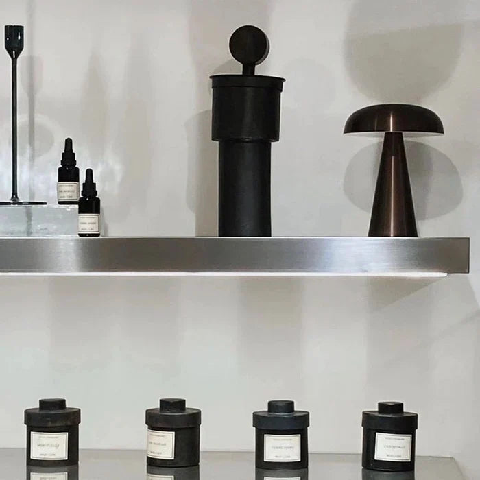 LUMINOUS GLOW – Elegant Wireless Table Lamp