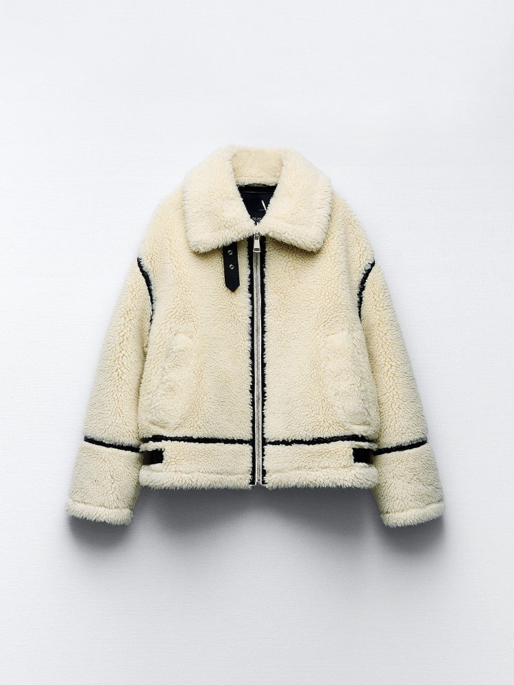 MAE Teddy Jacket: Elegant Comfort Redefined