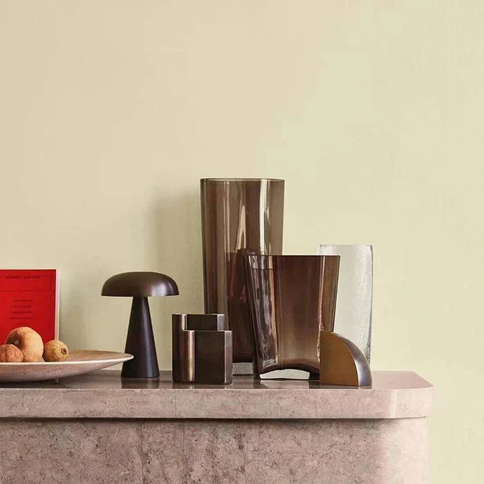 LUMINOUS GLOW – Elegant Wireless Table Lamp