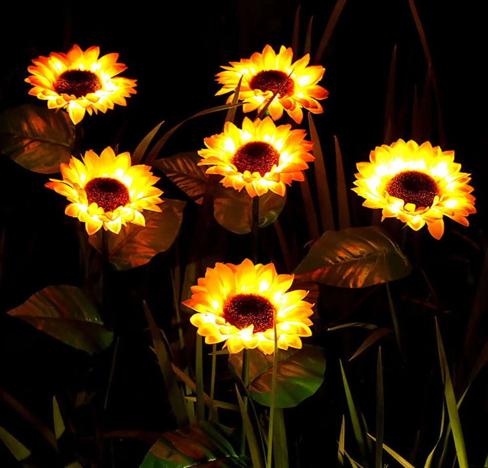 SUNSHINE BLOOM – Realistic Solar-Powered Garden Lamp
