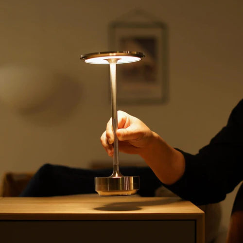 LUMINOUS – Modern Wireless Smart Table Lamp