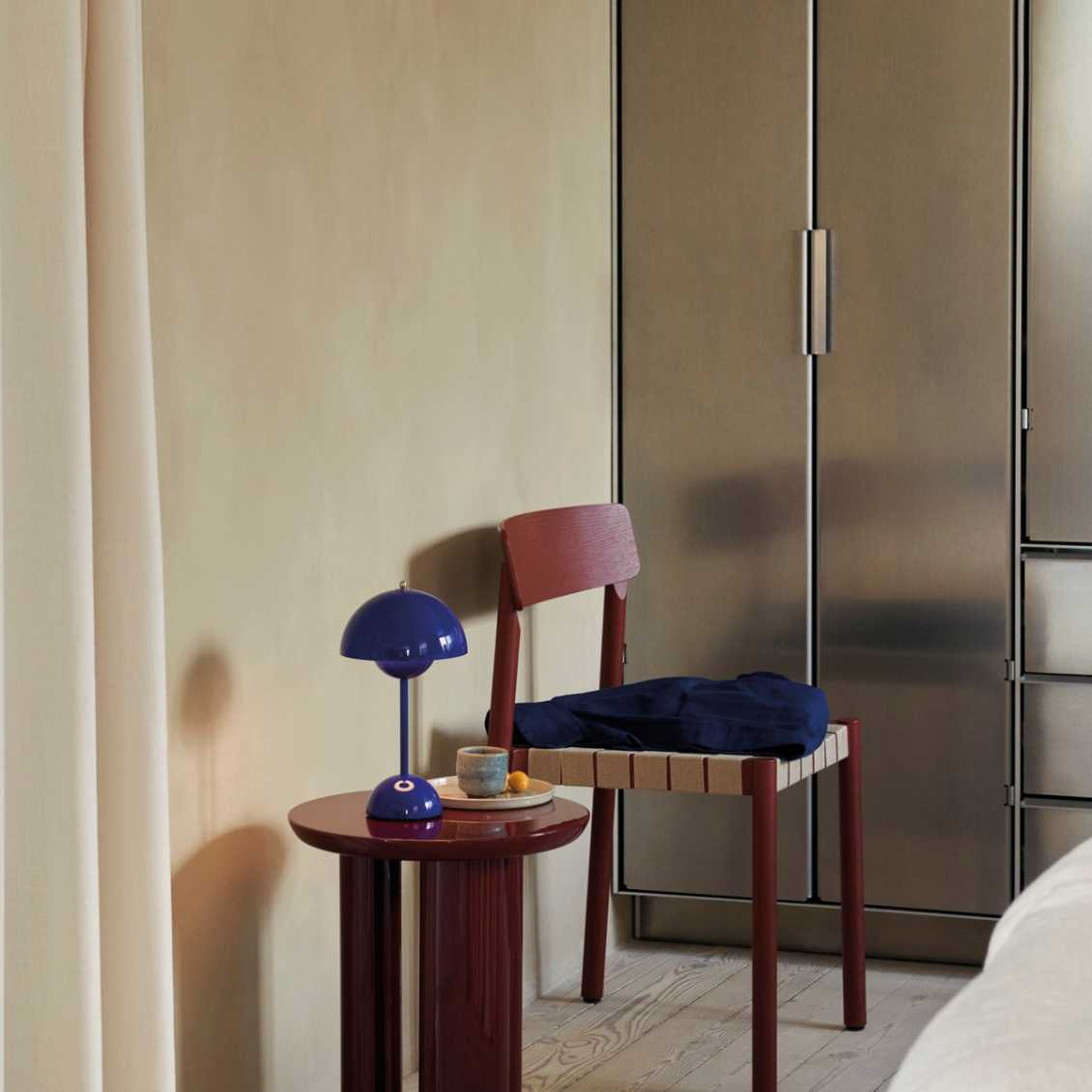 LUNARIA – Chic Wireless LED Table Lamp