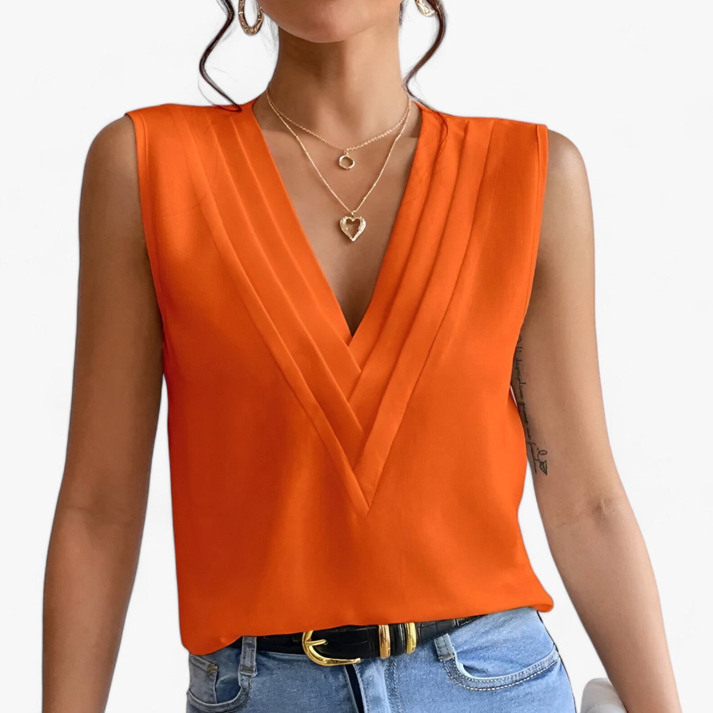 Chic Sleeveless Blouse for Effortless Style