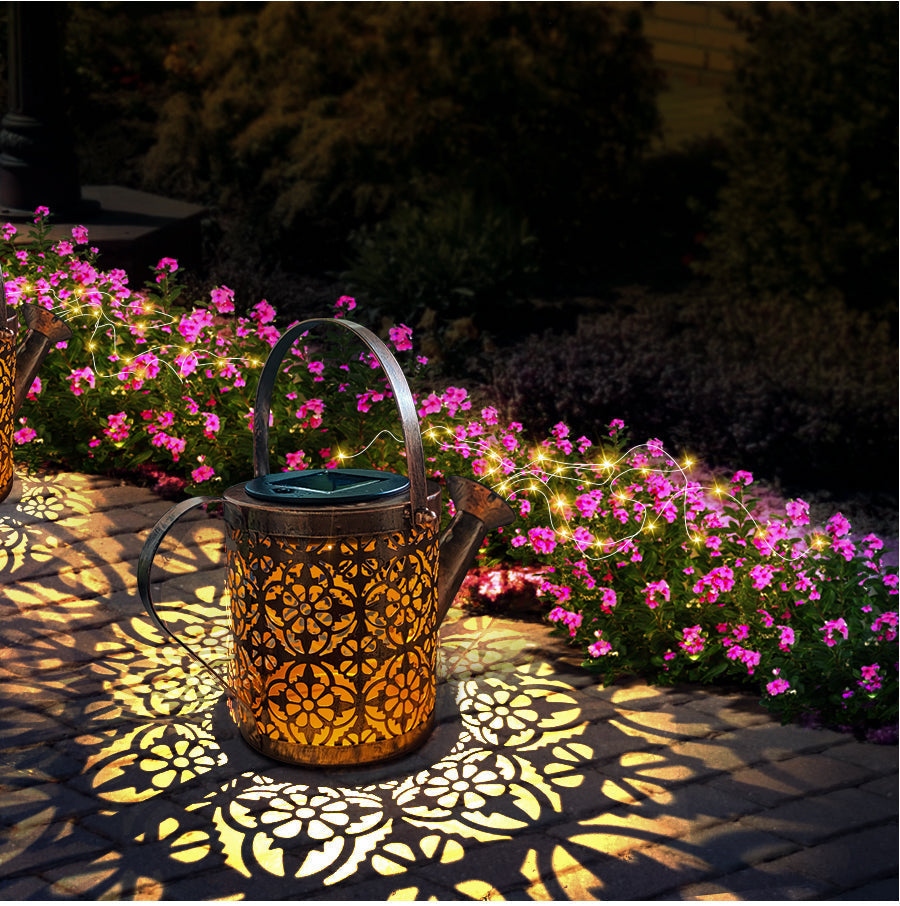 LUMINOUS STAR – Enchanting Solar Garden Lamp