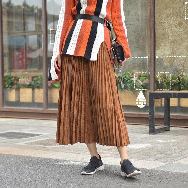 Versatile Mid-Length Pleated Skirt Collection
