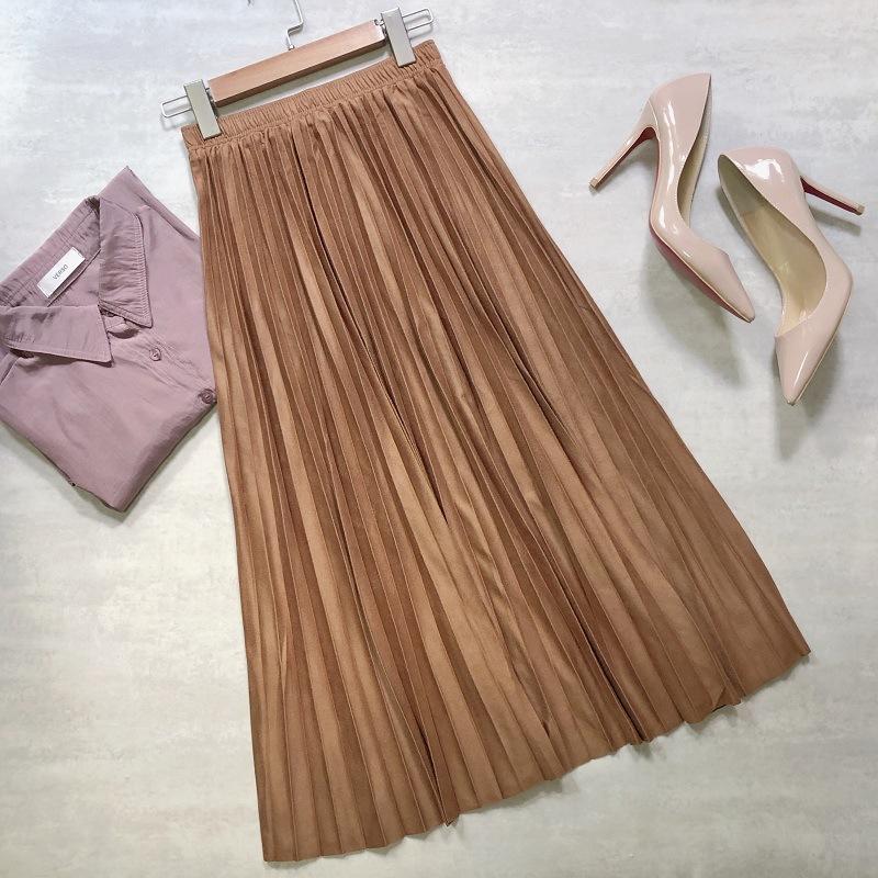 Versatile Mid-Length Pleated Skirt Collection