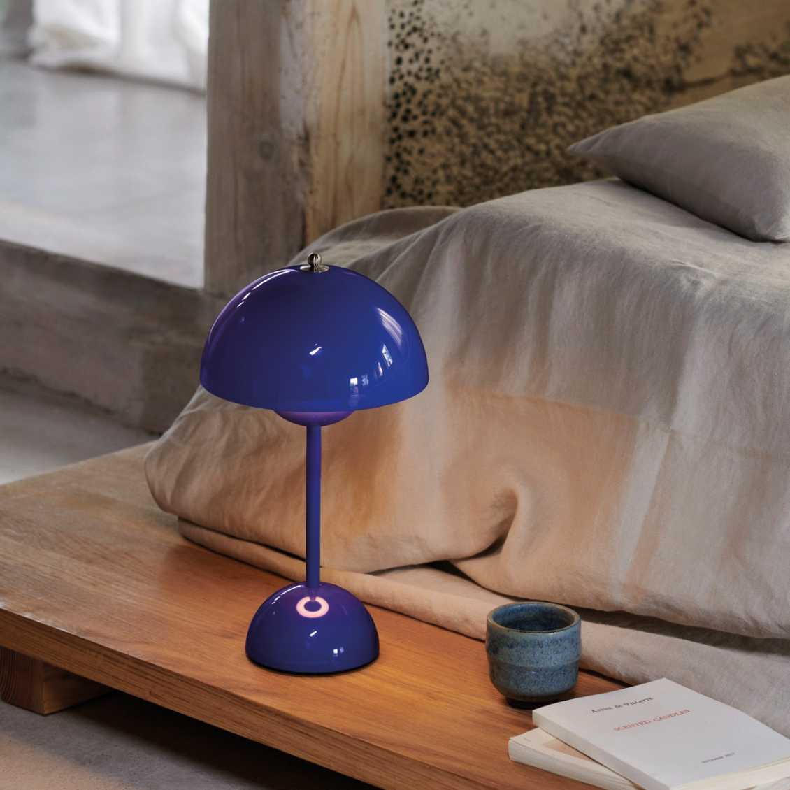 LUNARIA – Chic Wireless LED Table Lamp